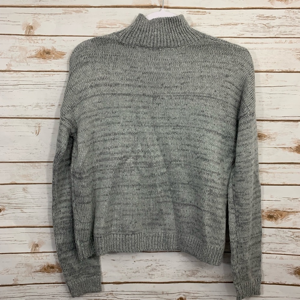 NWT Claud Chaser Light Gray Floral Sweater… - Picture 3 of 8